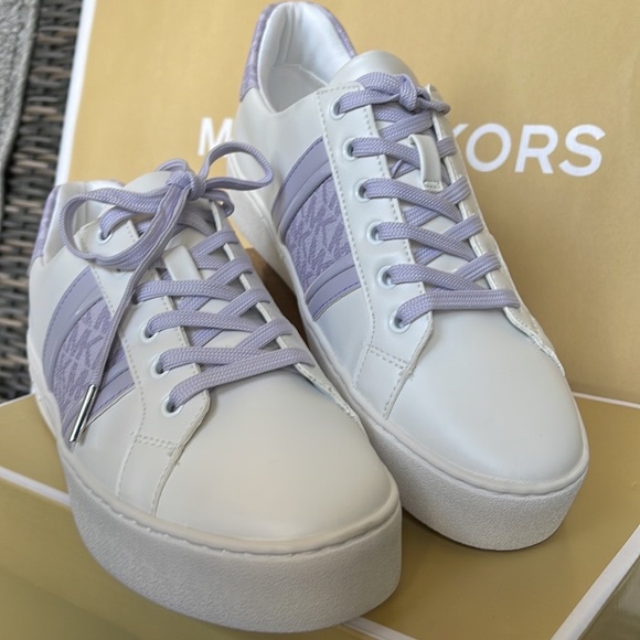 Michael Kors Poppy Stripe Lace Up Nappa Faux Leather WMNS Lavender Mist - Picture 3 of 16